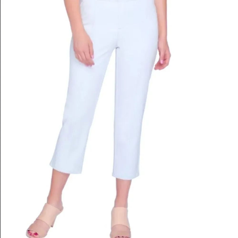 H by Halston Capri pull on pants plus 20WP